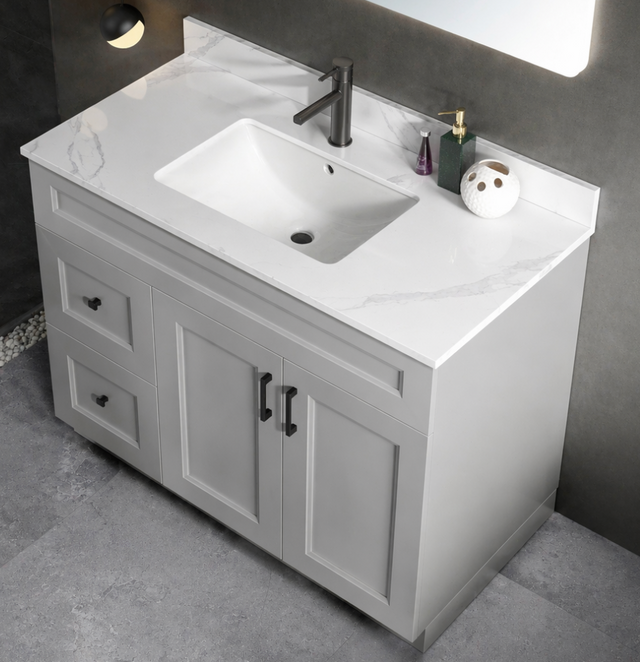 43" x 22.5" White Carrara Countertop