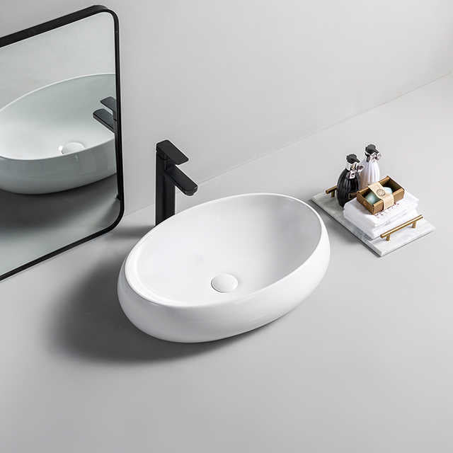 Round Ceramic Vessel Sink – Elevated Edge Design / White Finish